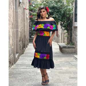 Vestido Maxi Blanco con Cuello en V y Bordado Floral para Mujer, con Dobladillo con Volantes, de Algodón, Lavable, Ecológico, Estilo Étnico Mexicano, para Verano - Product Image 2