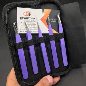 แหนบต่อขนตาปลอมญี่ปุ่นสีม่วงแวววาวที่จับเพชรแบบมืออาชีพปลายแหลม - Product Image 1