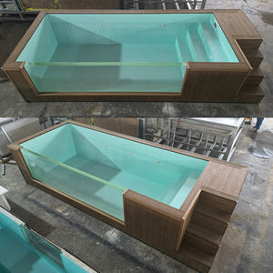 Piscine hors sol en bois et fibre de verre sur mesure avec cascade et fenêtre en verre pour usage familial en extérieur - Product Image 2