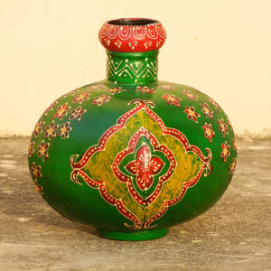 Vase à fleurs en métal peint à la main pour la décoration de la maison Récipient décoratif fait à la main Pot peint en relief pour la décoration de mariage et les cadeaux - Product Image 1