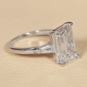 แหวนเพชรโมอิสสีขาวทอง14 KT ที่มีเสน่ห์และกำหนดเองได้พร้อมความชัดเจนมากกว่าสำหรับผู้หญิง - Product Image 2