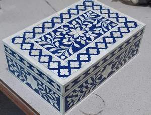 กล่องสีน้ำเงินและสีขาวแบบกำหนดเองสำหรับเก็บเครื่องประดับและสำหรับเป็นของขวัญสำหรับตกแต่งบ้านและร้านค้าตกแต่งภายใน - Product Image 3
