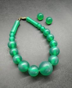 Collier de perles en résine exquise fait à la main pour femmes pendentif irrégulier bohème bijoux esthétiques collier ras du cou de mariage - Product Image 5