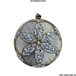 Sac de soirée design fait main en bois et métal motif d'enveloppe vintage nacre en laiton pour mariages élégants vêtements de fête - Product Image 6