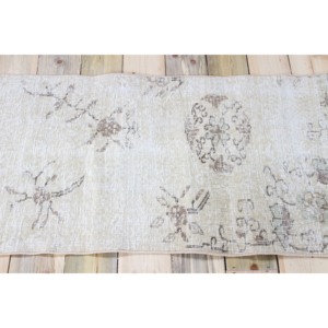 Tapis vintage 2,1 x 3,8 pieds, petit tapis turc, tapis en laine vert et marron à motifs floraux - Product Image 3