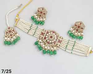 Diseño de flores impresionante hecho a mano Zirconia cúbica moda india gargantilla joyería collar con pendiente y Mangtika conjunto para mujer - Product Image 1