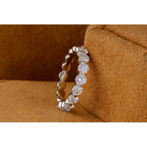 Anillo de Diamantes de Media Eternidad con Moissanita Redonda Incolora, Elegantes Anillos para Regalo de Aniversario - Product Image 6