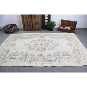 พรมตุรกีขนาดใหญ่ 6x9.2 ฟุต สีขาวเทา ลายวินเทจ ขอบตกแต่งด้วยผ้าขนสัตว์ - Product Image 3