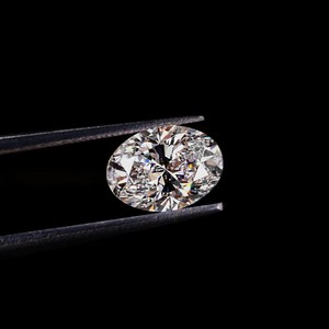 Diamante cultivado en laboratorio VVS de corte ovalado certificado IGI de 1,50 quilates de alta calidad a precio mayorista del fabricante indio para joyería - Product Image 3