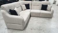 L-förmiges Modernes Chesterfield-Ecksofa Stoffbezug Massivholzrahmen Schlafsofa Farboptionen Anpassbare Größe Villa Schule Lager