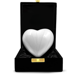 Urnas en forma de corazón para cenizas humanas-Urna de cremación hecha a mano Corazón metálico - Product Image 1