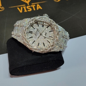 นาฬิกาแฟชั่นสุดหรูสำหรับทุกเพศโทนสีเงินประกายคริสตัลสุดพิเศษกรอบหน้าปัดกุหลาบประดับเพชรระยิบระยับหน้าปัดสแตนเลส - Product Image 5