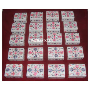 Boîtes de nacre incrustées de marbre blanc avec boîte à bijoux incrustée de nacre naturelle pour le travail de conception d'incrustation à la main - Product Image 1