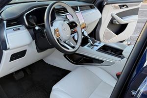 2024 จาการ์ ฟี-เพซ พี400 อาร์-ไดนามิก เอส เบนซิน ไมล์น้อย - Product Image 4