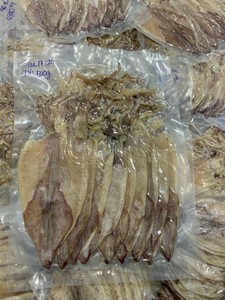 Viet Delta VIETNAM MEJOR VENTA DE CALAMAR SECO TYPP 1-Envasado al vacío bajo en grasa de alta calidad 50kg-Precio razonable Venta al por mayor 2023 // DC - Product Image 3