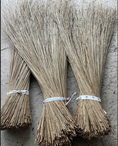 Palo de hoja de coco natural para hacer escobas y decoración artesanal - Product Image 2