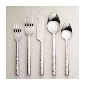 Ensemble de couverts en métal avec poignée en laiton, design rustique et traditionnel, idéal pour la table à manger de la cuisine, pour un usage quotidien et les fêtes - Product Image 4