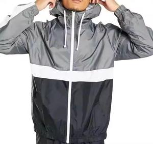 ชุดวอร์มผู้ชายผ้าซาตินเรียบแบบสตรีทแวร์สไตล์วินเทจ กันลม แห้งเร็ว เหมาะสำหรับออกกำลังกาย ทรงโอเวอร์ไซส์ - Product Image 4