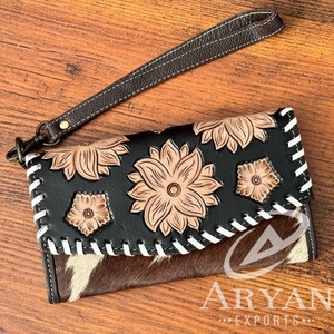 กระเป๋าคลัทช์หนังวัวสีดำสไตล์ตะวันตกอเนกประสงค์, กระเป๋าเงินแบบถือแกะสลักด้วยมือดีไซน์ใหม่ - Product Image 1