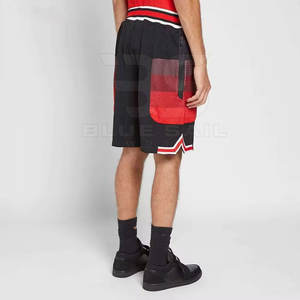 Pantalones cortos de baloncesto de fútbol OEM hechos a medida de alta calidad, pantalones cortos de gimnasio para hombres con bolsillos para deportes - Product Image 5