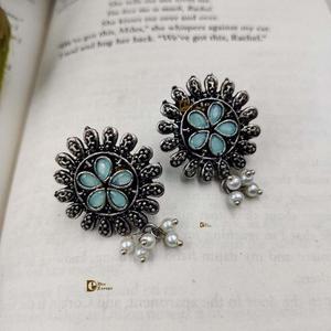 Handmade German Silver Stone Work Round Stud Earrings for Women Girls Casual Party Wear Flower Pattern Pearl Main Stone for Gift - Product Image 2
