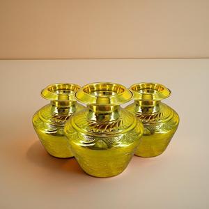 Artículos de Pooja, Kalash Lota de latón para bodas y Diwali, artículos de latón indios hechos a mano - Product Image 1