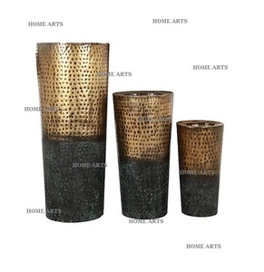 Jarrón de latón de color dorado hecho a mano, Juego de 2 floreros artificiales de diferentes tamaños para accesorios de decoración de boda - Product Image 6