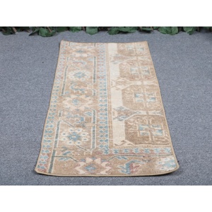 Tapis vintage 1,3 x 2,7 pieds, tapis turc en laine marron à imprimé animal - Product Image 4