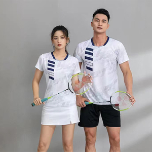 Uniforme de Tenis Unisex de Alta Calidad para Adultos, Ropa Deportiva Premium para Exteriores, Falda Corta con Logotipo Frontal, 100% Poliéster - Product Image 1
