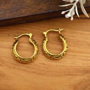 Pendientes Boho Brass Golden Chandbali, pendientes étnicos de tamaño pequeño de aro de latón para hombres y mujeres - Product Image 3