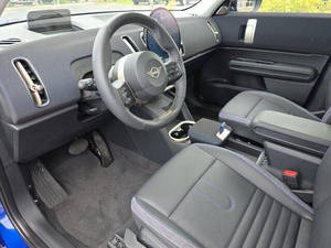 MINI Countryman C_ooper S ALL4 2025 Usado en Excelentes Condiciones - Product Image 3