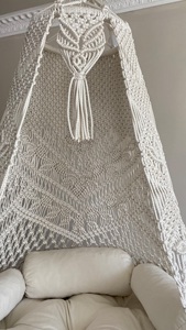 Grande chaise-hamac en macramé au design moderne de couleur blanche Grande balançoire adulte tissée à la main de style bohème pour salon et patio - Product Image 5