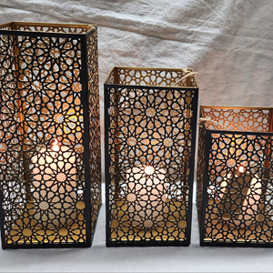 Linterna de Metal de cristal de hierro cuadrado de alta calidad hecha a mano con luces LED Tipos de mesa colgante para decoración del hogar y fiestas de Navidad - Product Image 1