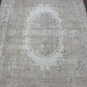 พรมวินเทจขนาด 6x9.7 ฟุต, พรมตุรกี, พรมขนสัตว์สีขาวไล่เฉด - Product Image 3