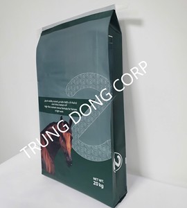 Bolsas de alimentación laminadas BOPP de tamaño personalizado con fondo de pellizco Embalaje de Nutrición Animal de plástico Hecho en Vietnam - Product Image 1