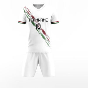 Nuevo Uniforme de Fútbol Ajustado, Personalizado con Impresión por Transferencia de Calor, Transpirable, Cuello en V, Colores Personalizados, 100% Poliéster, Servicios OEM - Product Image 3