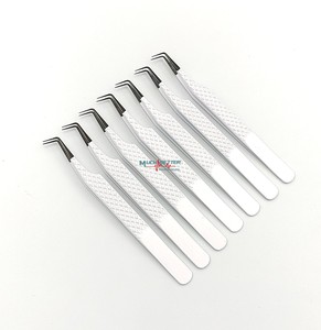 Pince à épiler blanche à pointe noire plasma vente en gros de pinces à cils à poignée en forme de coeur en diamant en acier inoxydable Logo personnalisé Pointe en fibre durable - Product Image 2