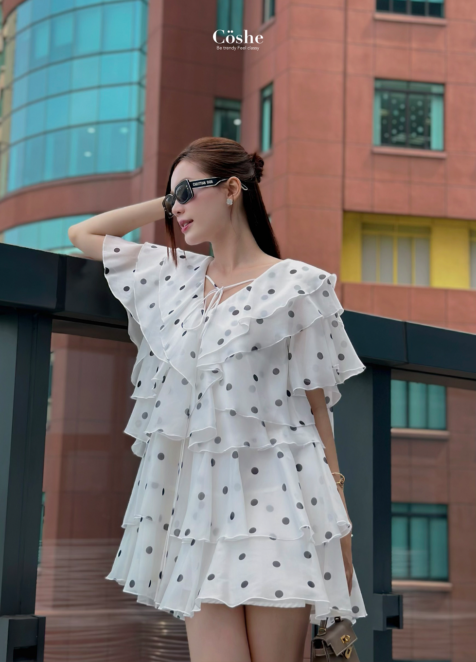 สีขาว-ลายจุด