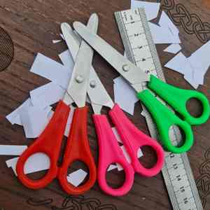 Ciseaux de bureau en acier inoxydable bon prix de luxe en gros à la main en plastique moulé poignée école papier ciseaux de coupe - Product Image 5