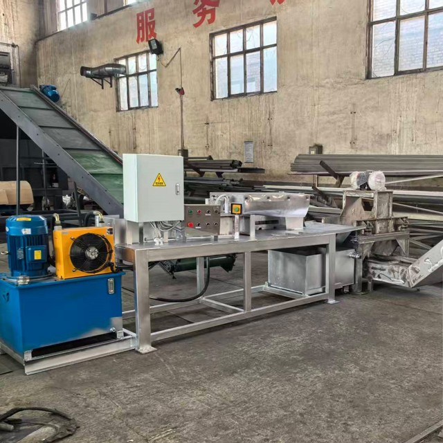 Complete Lead-Acid Battery Recycling Production Line Cutting Shredding Sorting