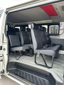 Toyota Hiace Usada del 2020 - Product Image 5