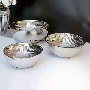 Bol décoratif en métal de couleur blanche Grands bols à salade de fruits Style européen fleur branche en laiton Table décorative bol en résine - Product Image 6