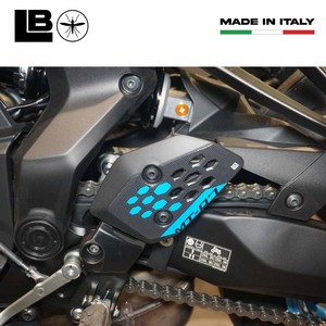 Adesivi Protettivi 3D Personalizzati per Poggiapiedi e Cavalletto Yamaha MT-07 2025 Compatibili con Serbatoio e Moto - Product Image 3