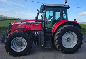 รถแทรกเตอร์ขับเคลื่อนสี่ล้อ Massey Ferguson สำหรับใช้งานในฟาร์ม ระบบเกียร์ขับเคลื่อน พร้อมอุปกรณ์ต่อพ่วงด้านหน้า - Product Image 2