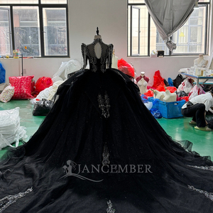 XS216 Elegantes Vestidos de Quinceañera Negros con Lentejuelas y Cuello Alto para Chicas Musulmanas - Product Image 6