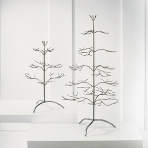 Venta al por mayor Feliz Navidad Adornos de diseño para exteriores e interiores Decoraciones navideñas para el hogar Árbol de metal - Product Image 1