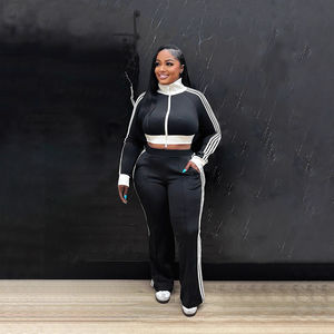 2025 grande taille femmes été un ensemble deux pièces velours haut court col en v à manches longues écologique respirant costume vêtements - Product Image 3