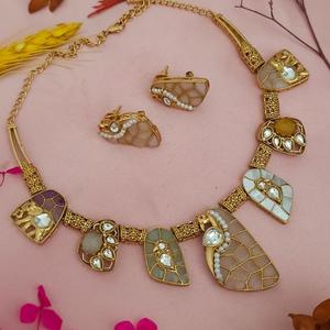 Trendy Best Quality <b>Gold</b> Plated Stones Look Chain Necklace <b>Set</b> With <b>Earrings</b> Wedding Wear Collection For Women - Product Image 1