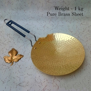 ภาพที่กำหนดเองของชุดอาหารเย็นทองเหลืองแบบดั้งเดิมรวมถึงจานขนาดใหญ่ (Thali) หลายชามช้อนและถ้วย - Product Image 2