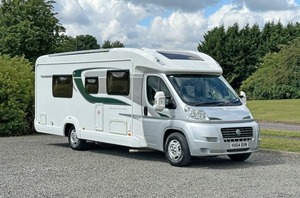 Económica Autocaravana de Lujo Thor Motor Axis 25.4 2024 para Camping de Calidad Barata USA - Product Image 2